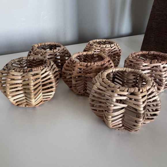 Natural Woven Rattan Napkin Rings Set - Picture 2 of 4